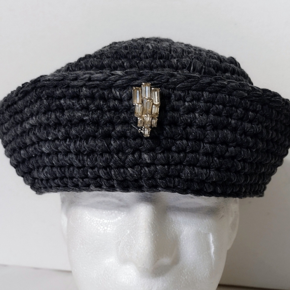 Handmade Sailor Style Grey Crocheted Non-wool Hat & Brooch NEW - Picture 5 of 12